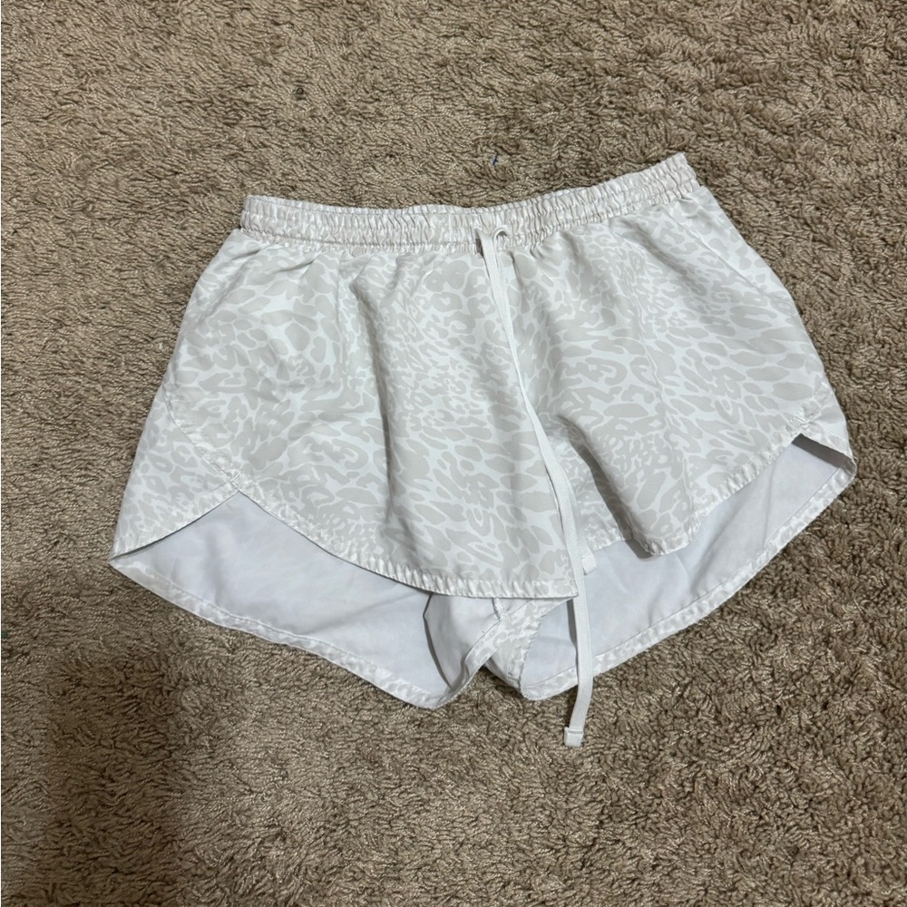 old navy leopard print shorts